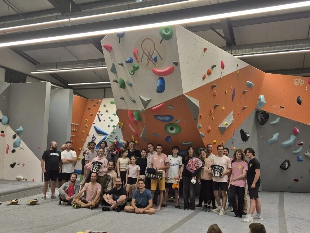 photo de groupe de la soiree octobre rose a Wallness Pontivy